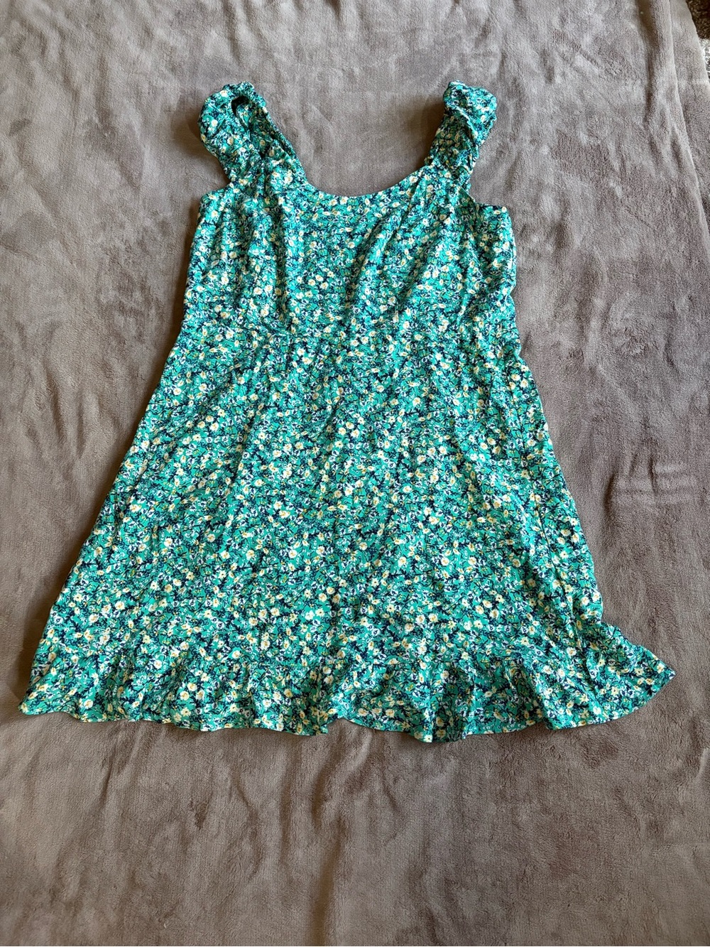 Old Navy Green Floral Smocked Sundress